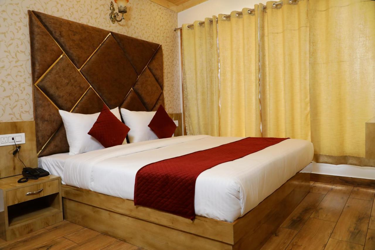 Dee Ess Residency Bed and Breakfast Shimla Exteriör bild